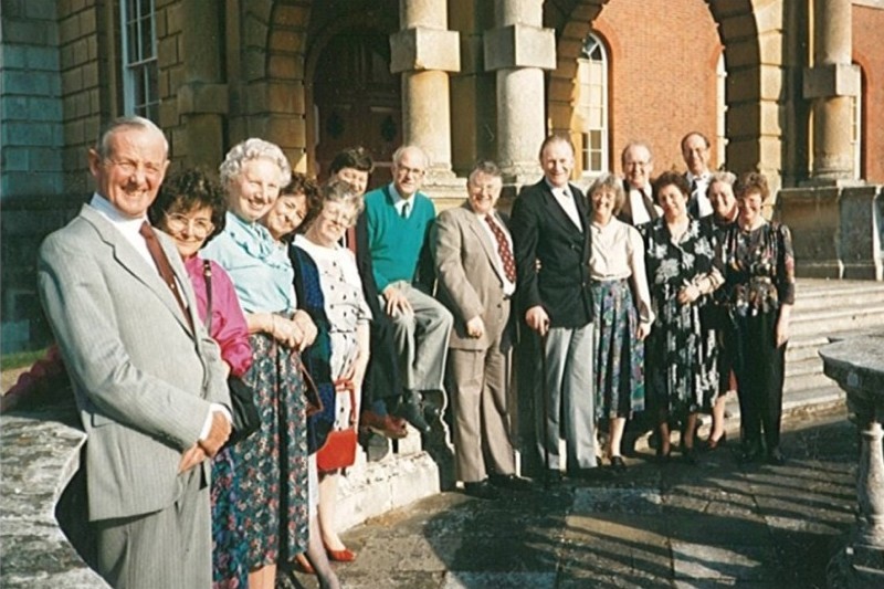 Photo of John and Sheila Short with the churchwardens who served during his time at Christ Church